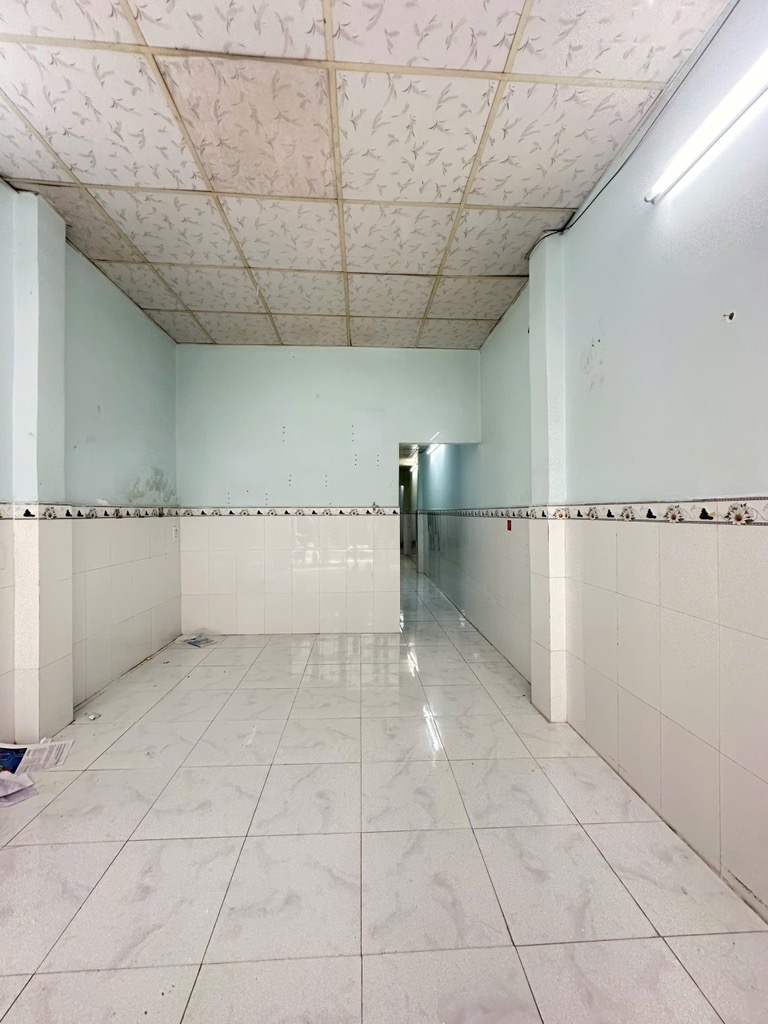 Hẻm 803 Huỳnh Tấn Phát, Q.7 – 50m2 chỉ 3ty5 nhà C4 sổ riêng