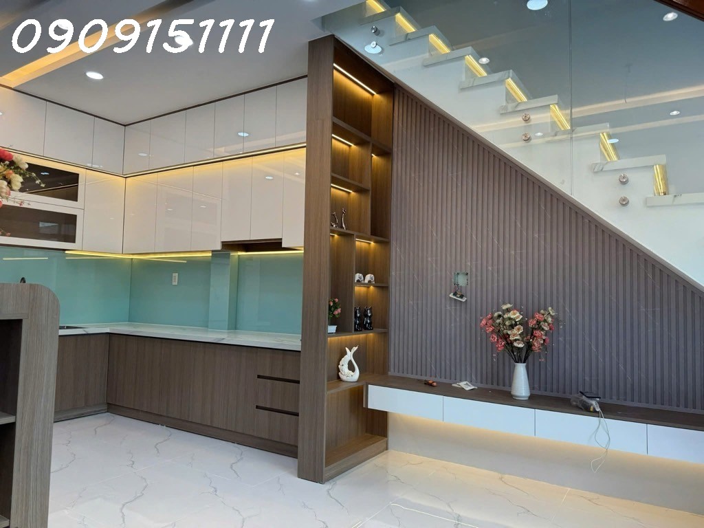 BÁN GẤP- NHÀ 2 TẦNG-105M2-HUỲNH TẤN PHÁT-QUẬN 7- NHỈNH 8 TỶ