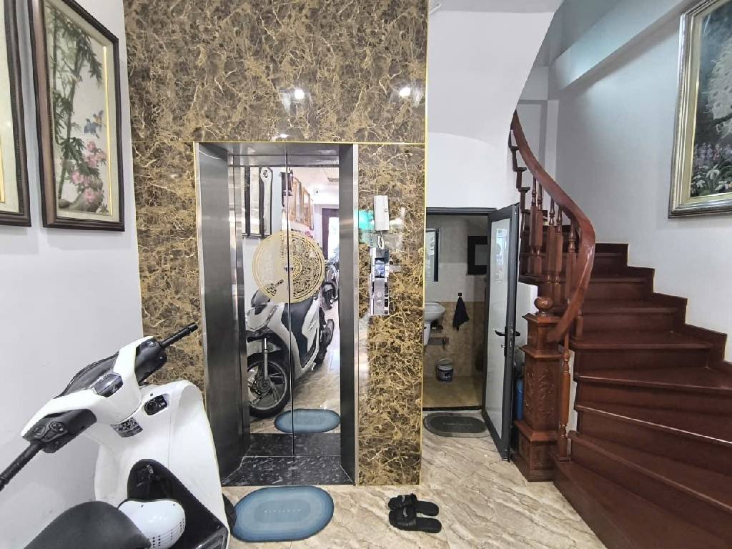 Chỉ nhỉnh 10 tỷ xíu ! nhà 38m x 7T gara thang máy Khai Sơn, Ngọc Thuỵ. Ngõ thông oto tránh kinh doanh. LH