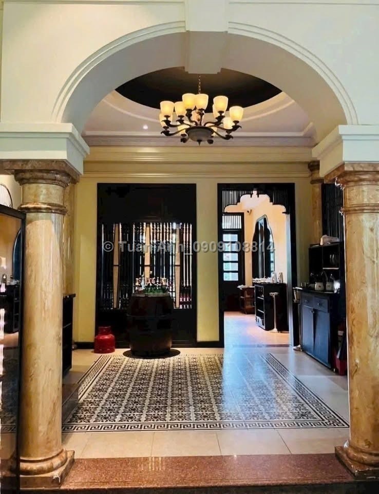 Bán Siêu Phẩm VILLA mặt tiền Xuân Thủy, Thảo Điền, Q.2. DT: 897m2, Sổ Đỏ. Giá: 405 tỷ. LH: 0909108814