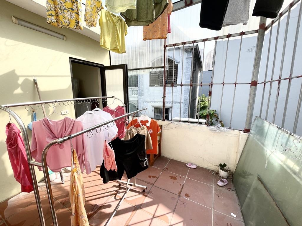 Bán nhà Cổ Nhuế 34m2, 5 tầng, ngõ thông gần ô tô tránh