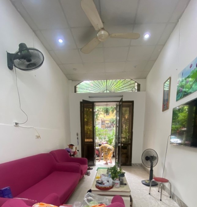 Bán nhà Nguyễn Trãi, Thanh Xuân, ô tô đỗ cửa, sát ĐH Quốc Gia HN, 35m2, 7.4 tỷ(CTL)