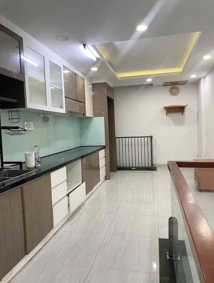 Bán nhà mặt tiền đường Số 17 ngay chợ Phạm Thế Hiển Phường 4 Quận 8