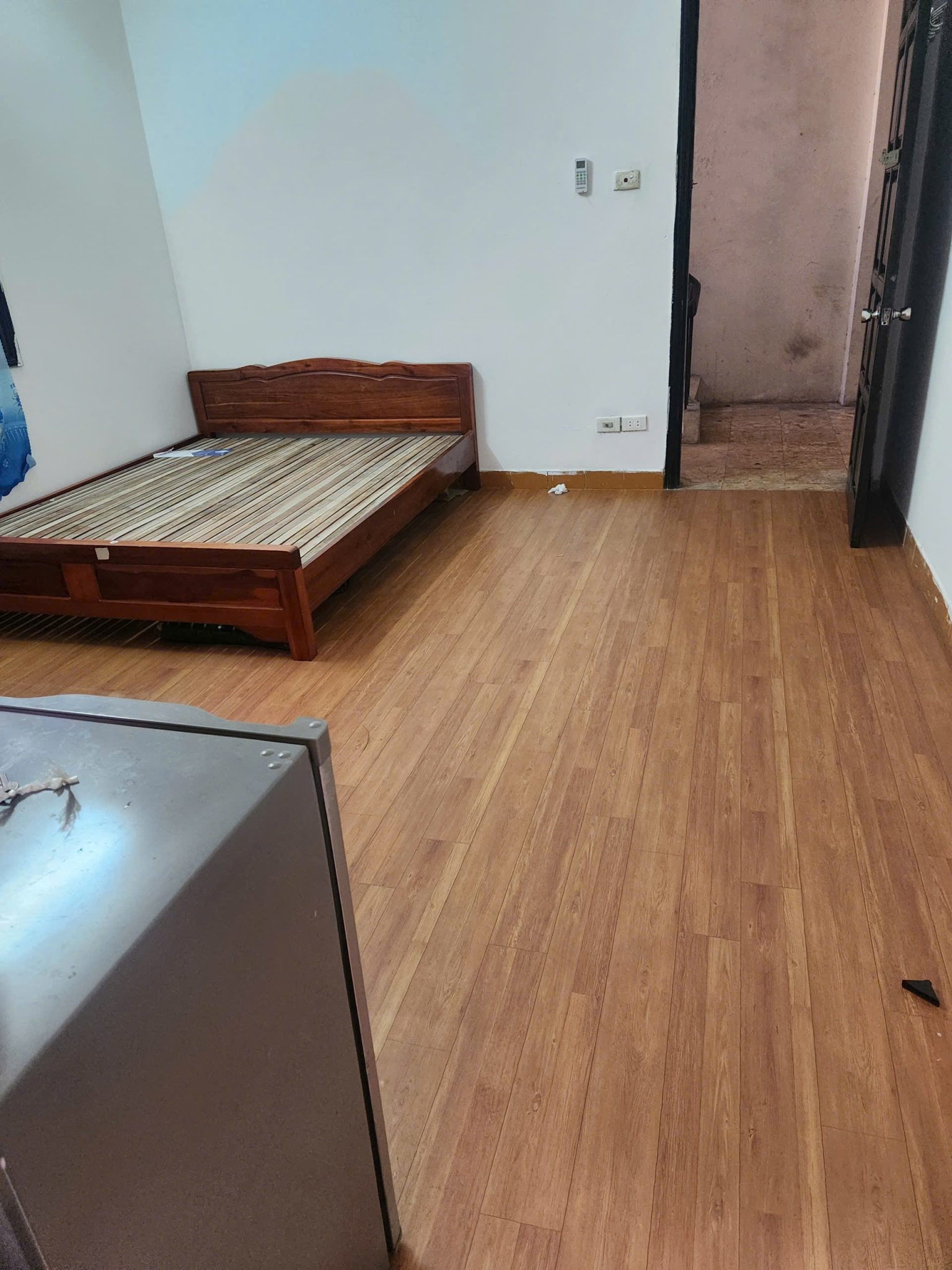 CHO THUÊ PHÒNG TẦNG 2 – VƯƠNG THỪA VŨ (GẦN NGÃ TƯ SỞ)