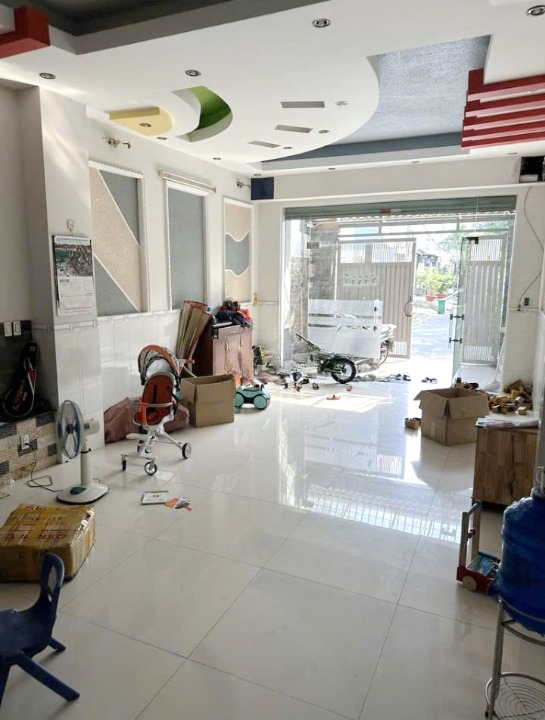 Bán nhà mặt tiền đường Số KDC Ấp 5 Phong Phú Bình Hưng