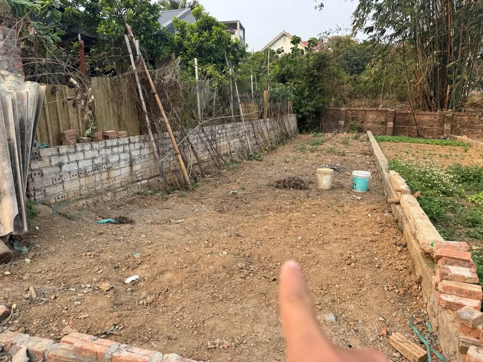 Đất nền Láng Hòa Lạc giá 2.7 tỷ diện tích 100m2 gần bệnh viện Vinmec – Nguyễn Hùng BĐS – 0989333012