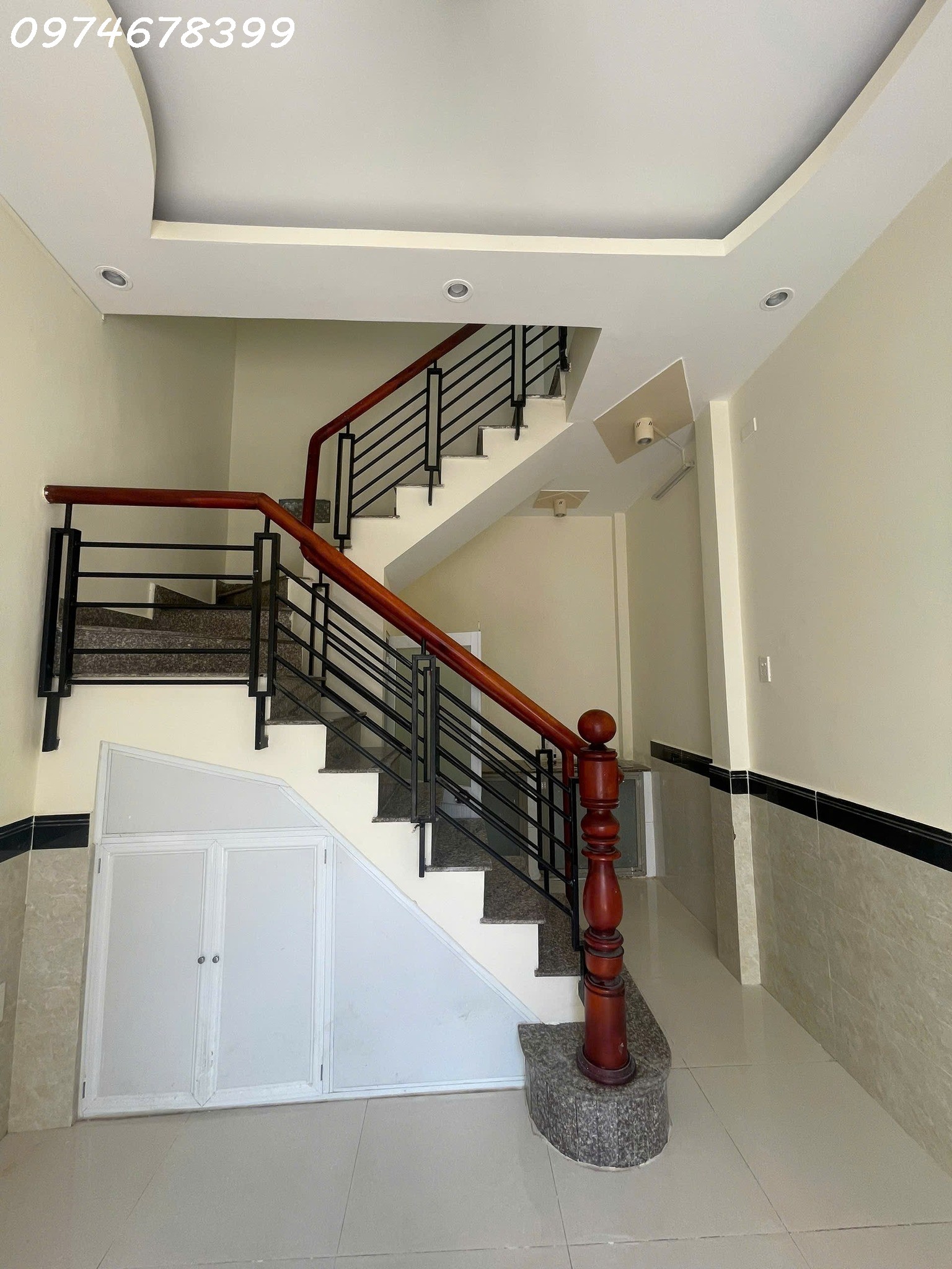 ☘️☘️☘️ Nhà nhỏ đẹp – giá xinh xinh- Hẻm xe hơi – Gần chợ – Khu dân cư sầm uất.