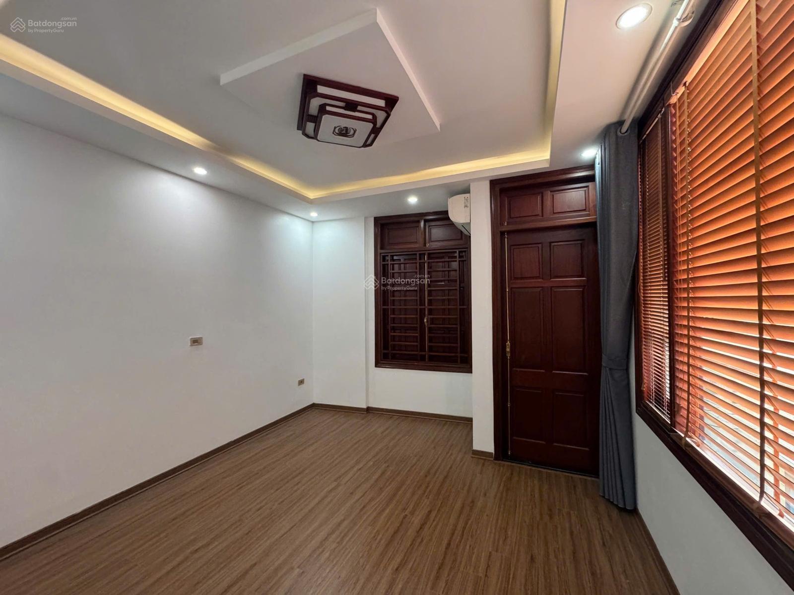 Bán nhà 46m x 4T Đức Giang, oto tránh, lô góc, full nội thất. 10 tỷ có tl. LH 0936 123469