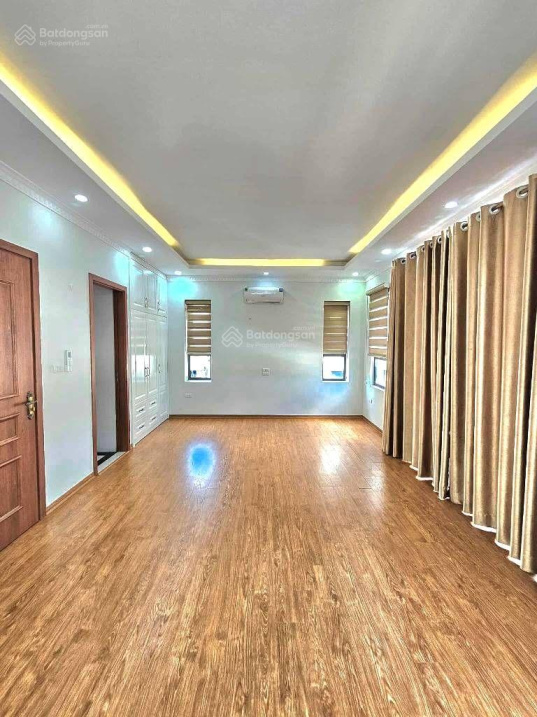 Bán nhà sài đồng 40m2 x 6 tầng – ô tô tránh, thang máy lô góc nở hậu thông số hiếm. Giá hợp lý