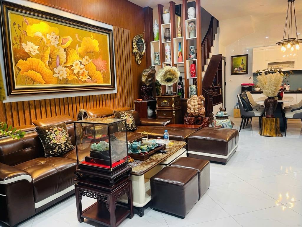 Bán nhà 5 tầng Phú Diễn, 35m2, MT 4.1m, gần ô tô tránh, giá 6.5 tỷ
