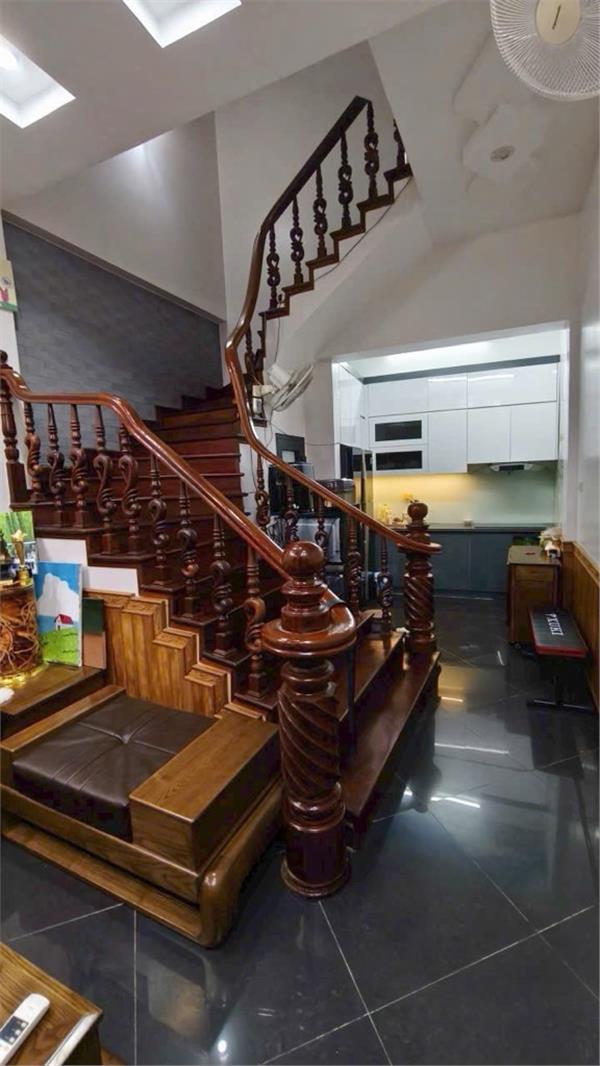 Nhà 42m2, 5 tầng, ngay sát đường Tây Thăng Long, mặt tiền 4,2m