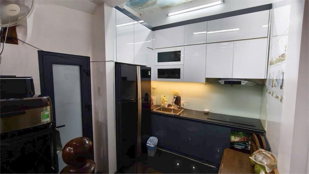 Nhà 42m2, 5 tầng, ngay sát đường Tây Thăng Long, mặt tiền 4,2m