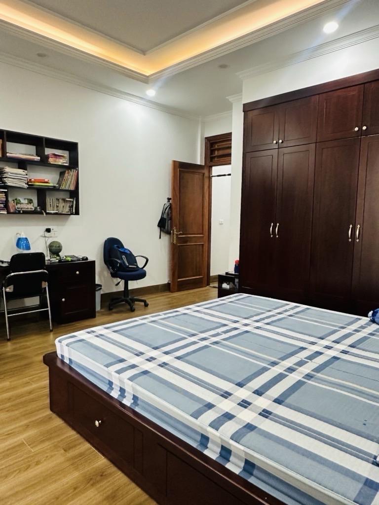 Bán gấp nhà 60m2, 6 tầng ô tô tránh, tại đường Văn Tiến Dũng – Bắc Từ Liêm