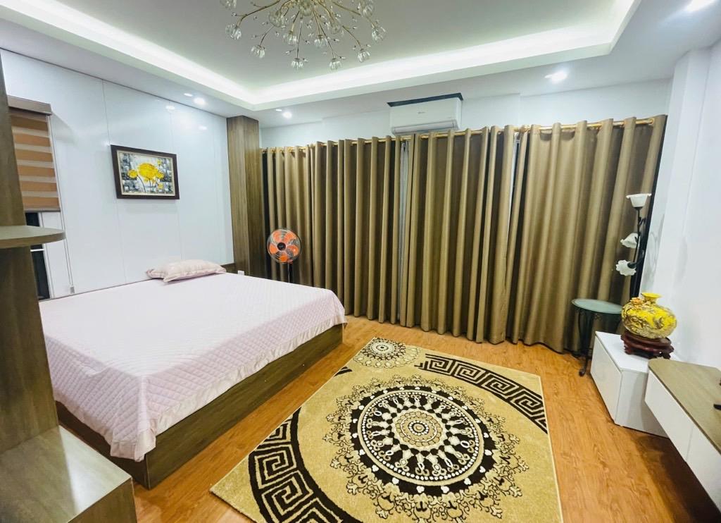 Bán nhà 5 tầng Phú Diễn, 35m2, MT 4.1m, gần ô tô tránh, giá 6.5 tỷ