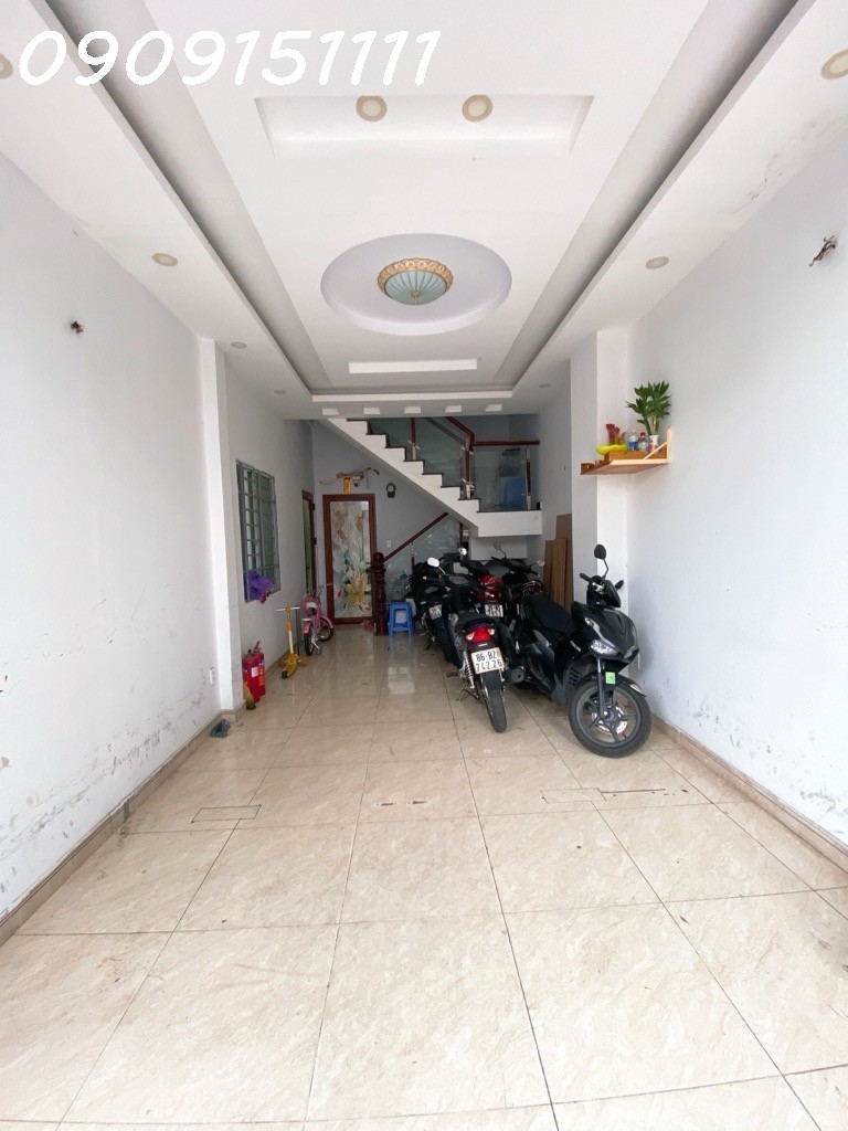 BÁN GẤP CHDV-4 TẦNG-99M2-GẦN PHÚ MỸ HƯNG-QUẬN 7- CHỈ 10 TỶ