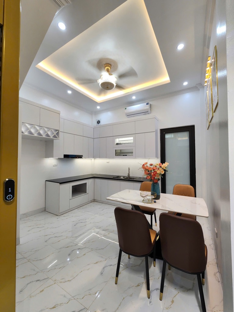 THÁI HÀ – GARA – THANG MÁY – VIEW 2 THOÁNG VĨNH VIỄN – 16.85 TỶ