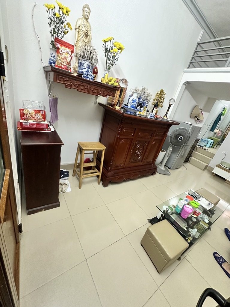 Bán nhà tập thể Nguyễn Công Trứ 50m vuông có thể làm 2 ngủ chỉ 3 tỷ vài chục lẻ