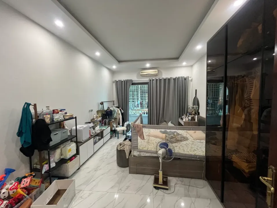 BÁN NHÀ TRUNG TÂM HAI BÀ TRƯNG NGÕ THÔNG KINH DOANH ĐỈNH SỔ CHÍNH CHỦ