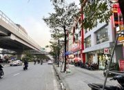 BÁN TOÀ NHÀ MẶT PHỐ PHẠM VĂN ĐỒNG – 200M² x 9T CÓ HẦM – MT 11M – DÒNG TIỀN 350TR/TH – GIÁ 125 TỶ