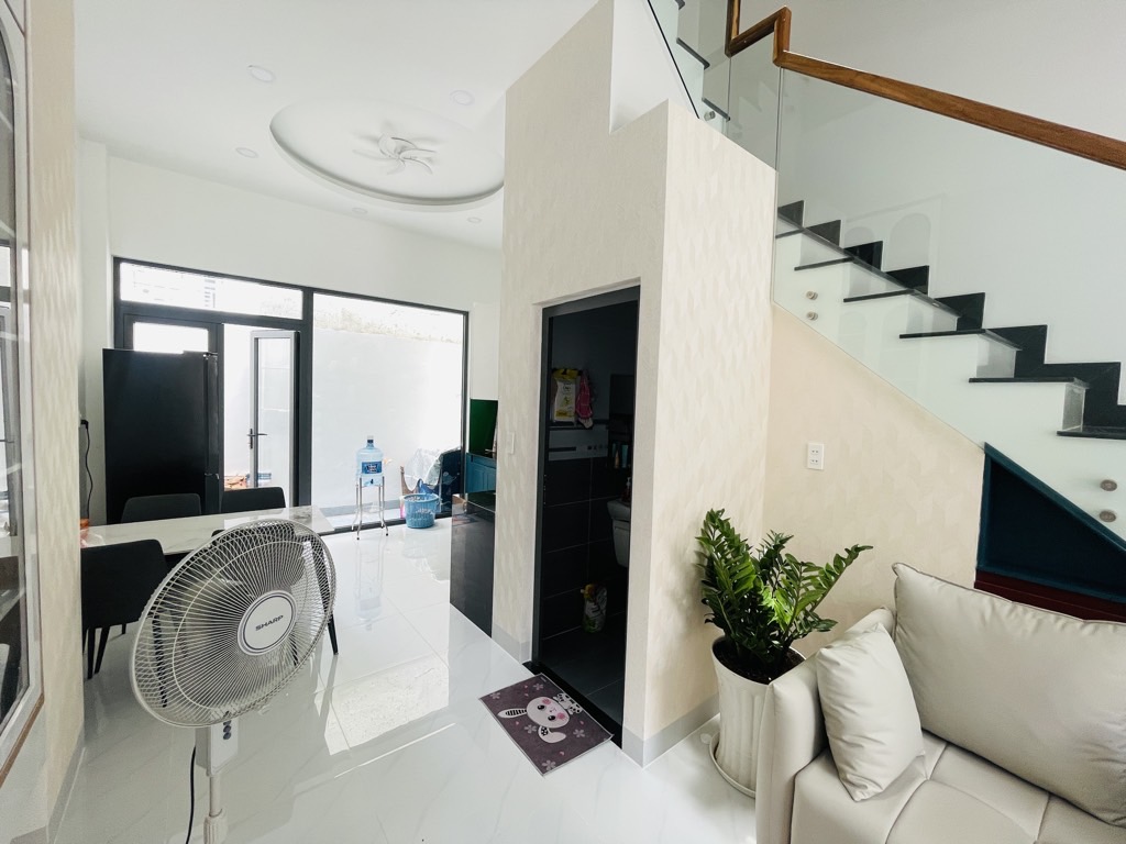 BÁN NHÀ ĐẸP 5.25 TỶ PHƯỜNG LONG TRƯỜNG, QUẬN 9 GẦN ĐƯỜNG NGUYỄN DUY TRINH