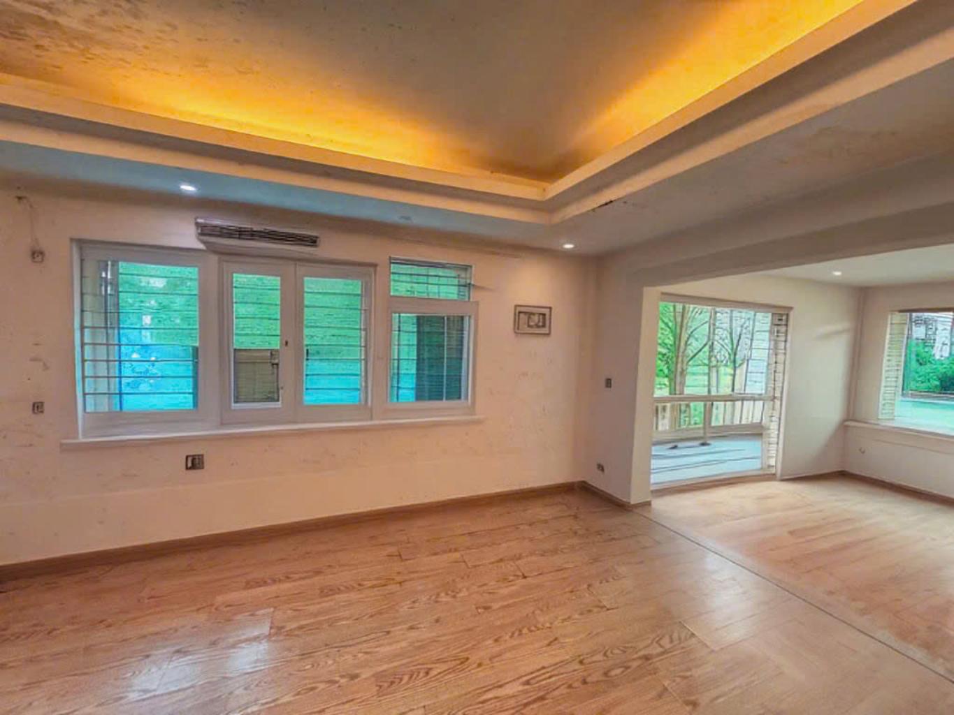 Bán nhà 4T Ngọc Lâm 52m lô góc oto vào nhà, view hồ tai trâu giá nhỉnh 14 tỷ thương lượng.