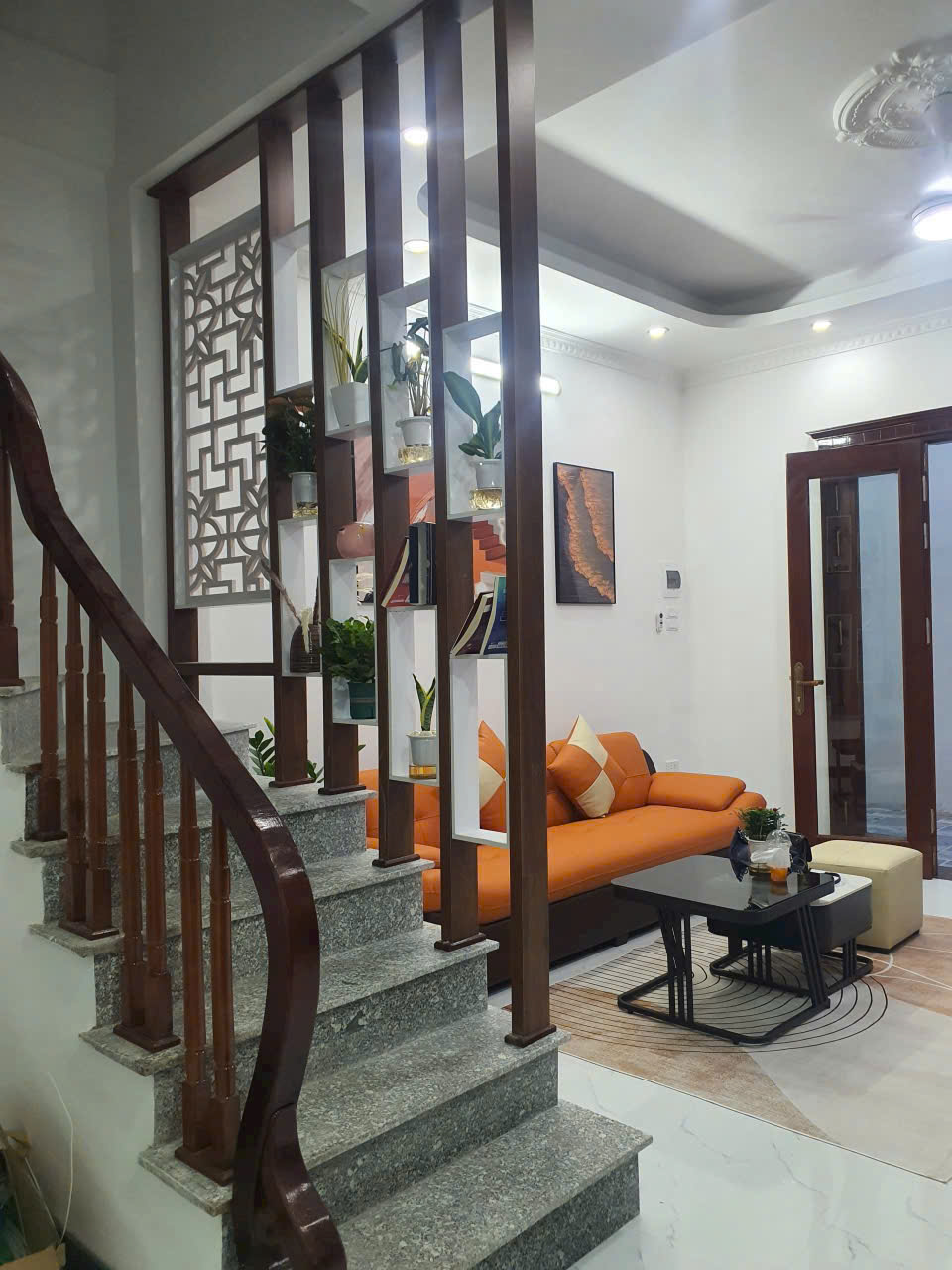 CÔNG CUỘC SÁT NHẬP, PHẢI CHUYỂN VỀ QUÊ, EM TRAI MÌNH CẦN BÁN CĂN NHÀ ĐẸP THẠCH BÀN, LONG BIÊN
