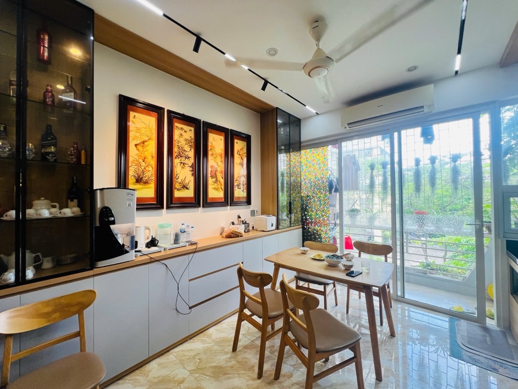 CHUNG CƯ HIẾM CÓ TRẦN QUÝ KIÊN-TRUNG TÂM CẦU GIẤY-Ô TÔ ĐỖ CỬA _ TẦNG 3-87/86M2-6.48 TỶ