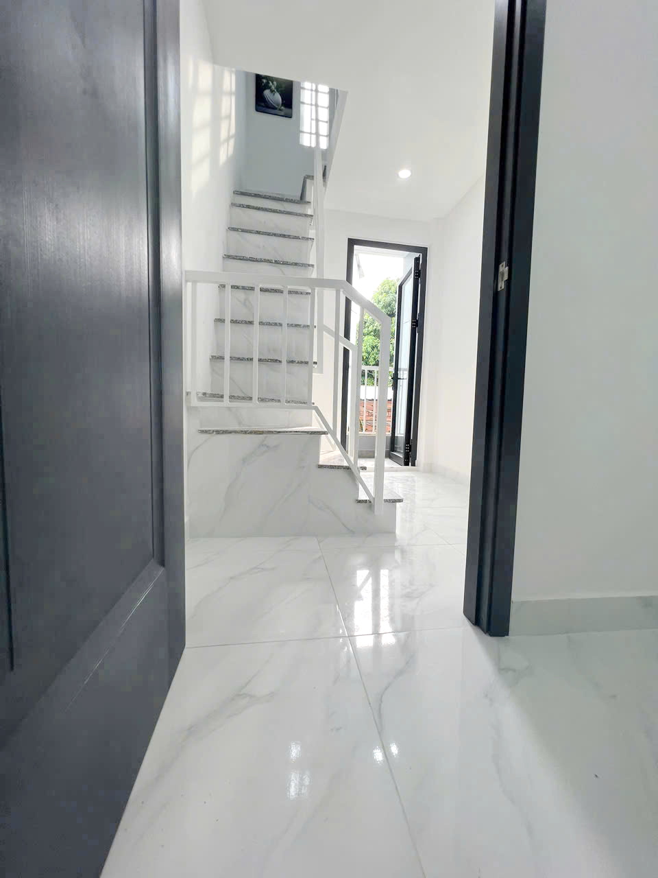 Nhà 3 tầng mới, nở hậu đường Âu Dương Lân P3 Q8. Giá 2,38 tỷ TL