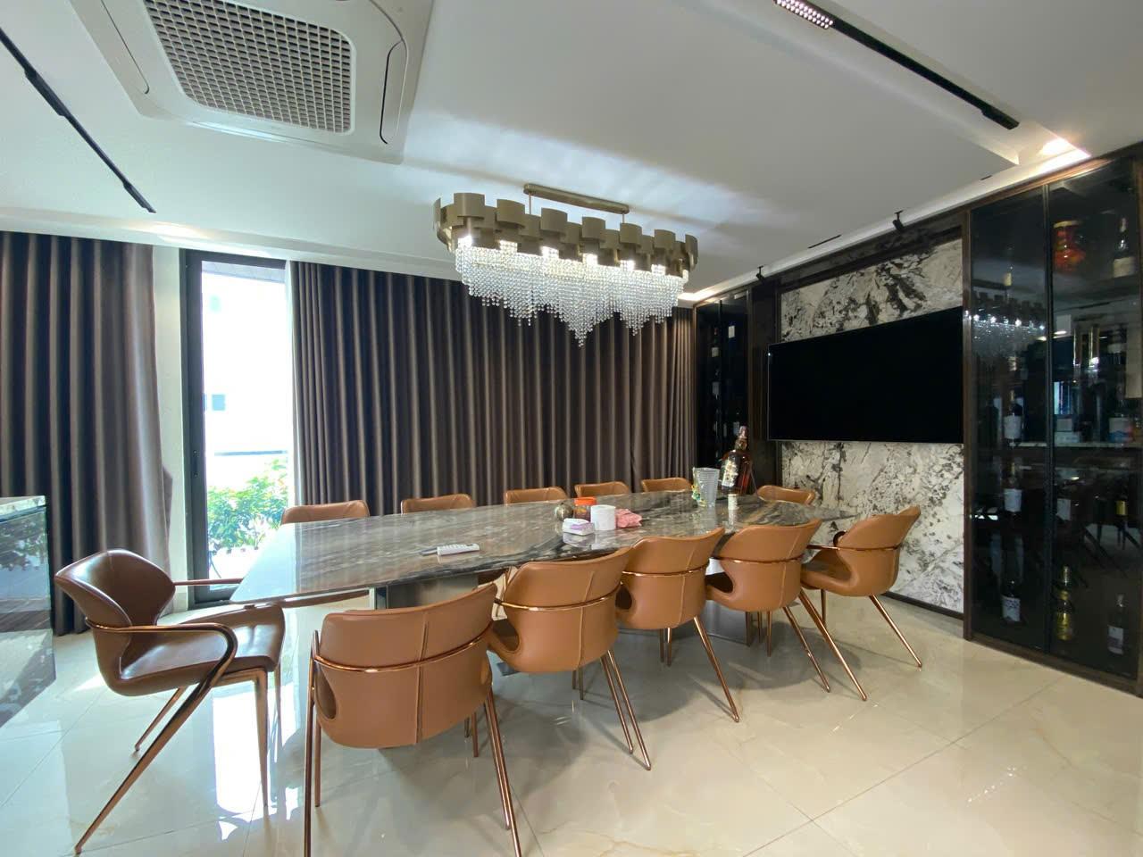 BÁN NHÀ 6 TẦNG MT 8M, Ô TÔ TRONG NHÀ, VIỆT HƯNG LONG BIÊN