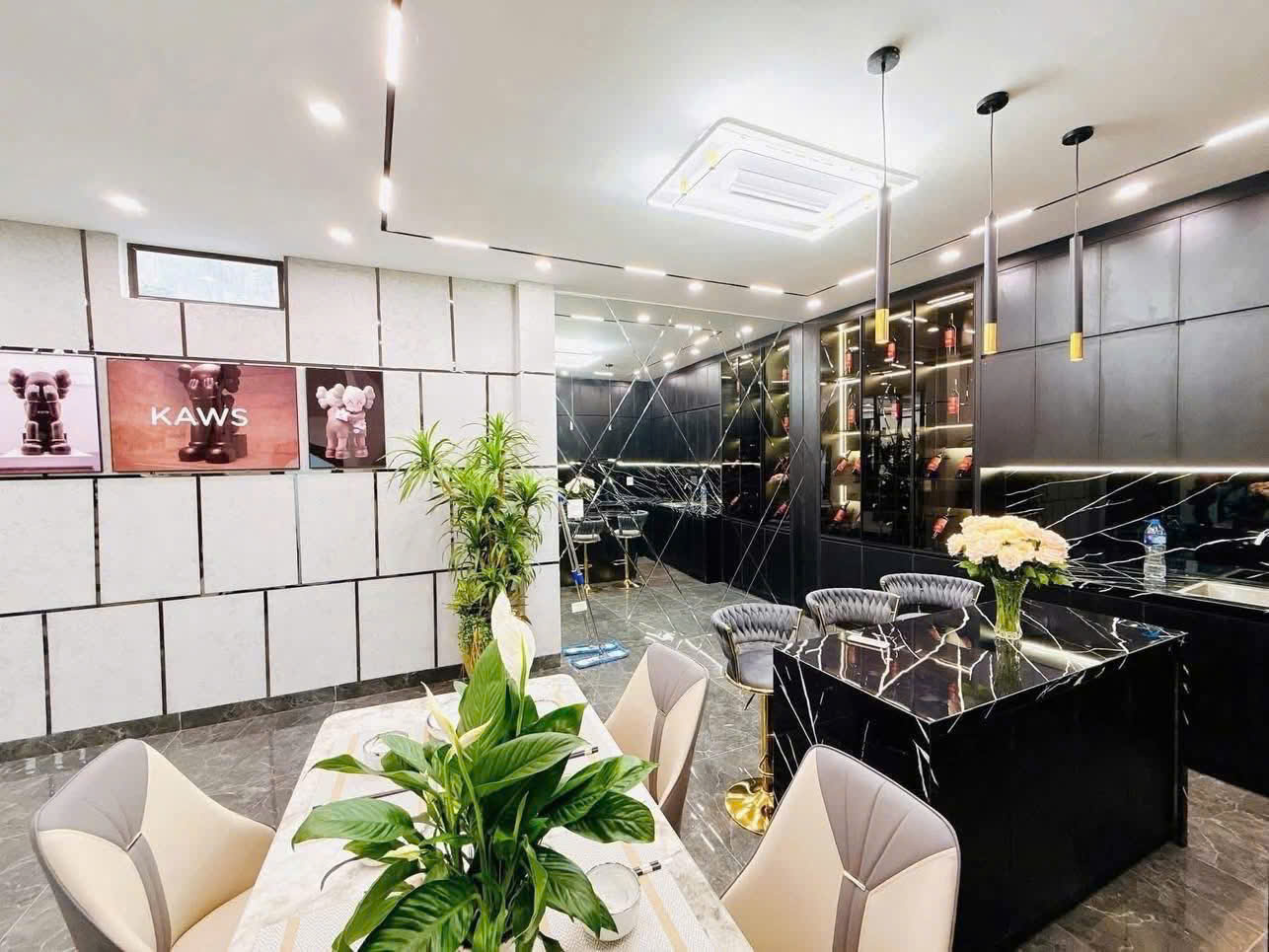 HOT !!! SỞ HỮU NGAY CĂN NHÀ ĐẸP – GIÁ TỐT – Vị Trí Đắc Địa Tại Đại La, Quận Hai Bà Trưng