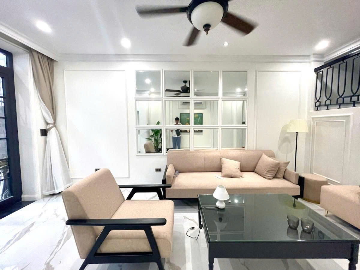 Tô Ngọc Vân – DT 76 m2 x XD 4 tầng x MT 3.8m – Giá 26.8 tỷ Tây Hồ