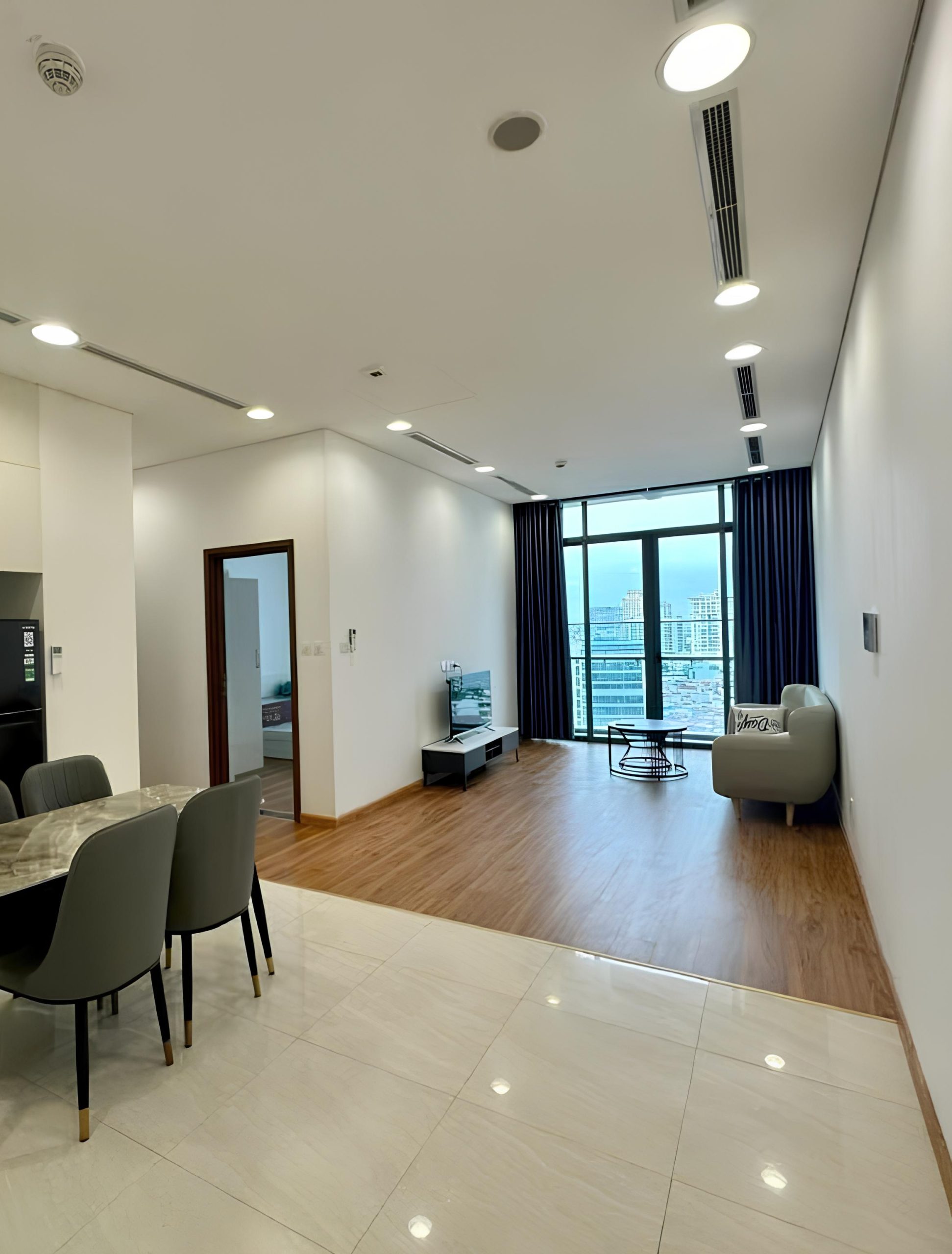 (Tin thật 100%) CH 57m2 x 1PN tại Diamond Park Plaza Láng Hạ – Ban công Đông Bắc – Nội thất cao cấp