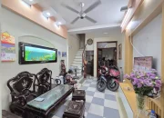 Bán Nhà Giếng Mứt 37m2. 4 tầng. mặt tiền 4.7m. giá 5.8 Tỷ Hai Bà Trưng Hà Nội