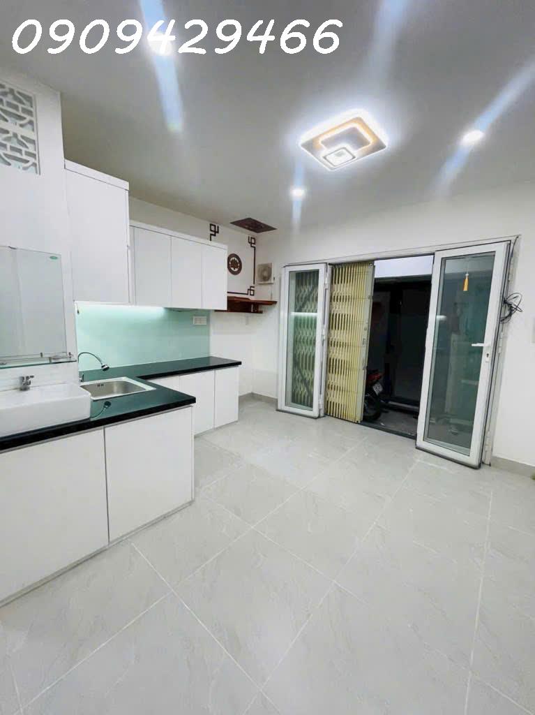 NHÀ QUẬN 7- GIÁ BÁN 2.1 TỶ- CHỈ CẦN CÓ VÀI TRĂM TRIỆU – BANK HỖ TRỢ 1.6TỶ – LÃI SUẤT ƯU ĐÃI – NHÀ SỔ HỒNG RIÊNG- KDC HIỆN HỮU – HOÀN CÔNG- 2 TẦNG PHƯỜNG TÂN HƯNG