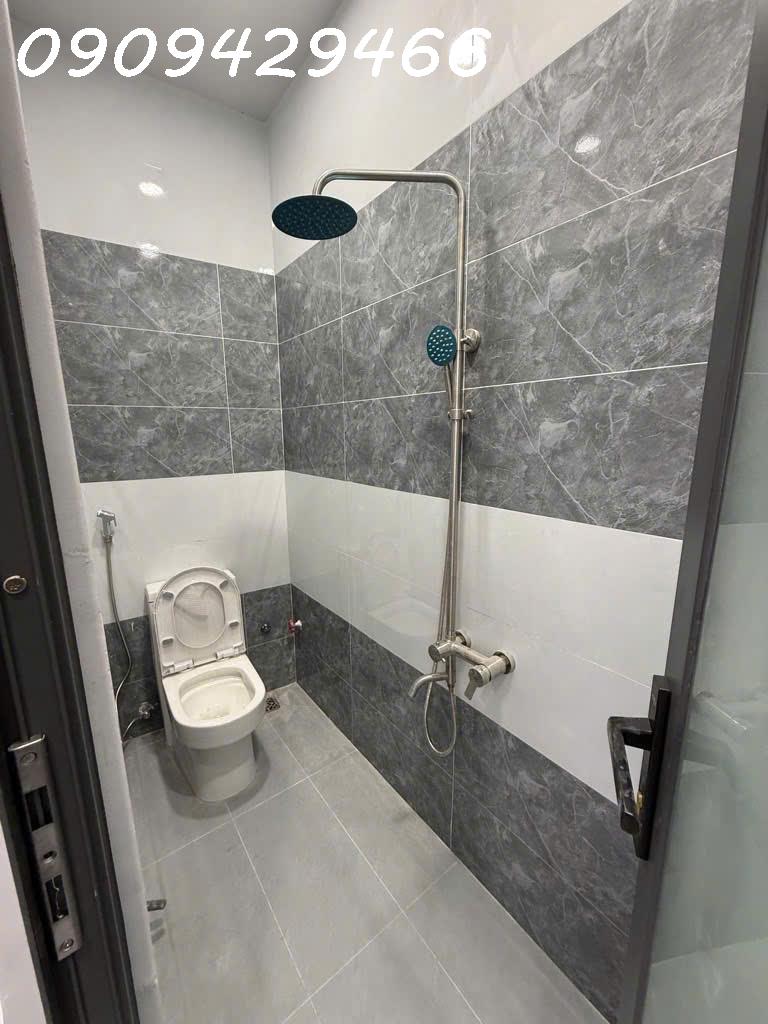 CHỈ 4.5 TỶ NHÀ HIẾM – MẶT TIỀN ĐƯỜNG – NGANG GẦN 7M – SỔ HỒNG RIÊNG- KHU DÂN CƯ KO QUY HOẠCH- NHÀ 3 TẦNG MỚI – VỈA HÈ RỘNG KINH DOANH BUÔIN BÁN ĐA NGÀNH