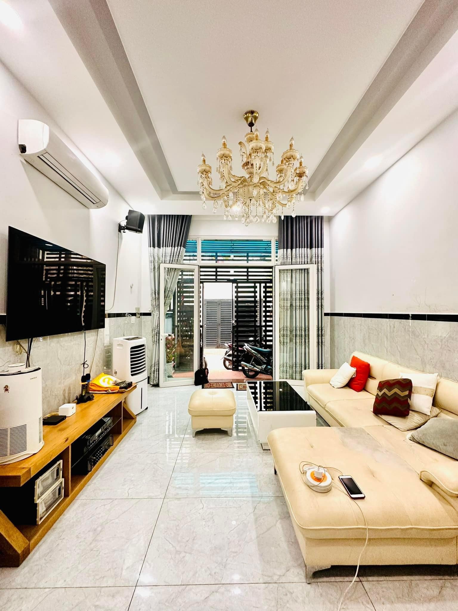 LK ĐẸP LUNG LINH – HIẾM – TẶNG FULL NỘI THẤT – KINH DOANH QUÁN ĂN