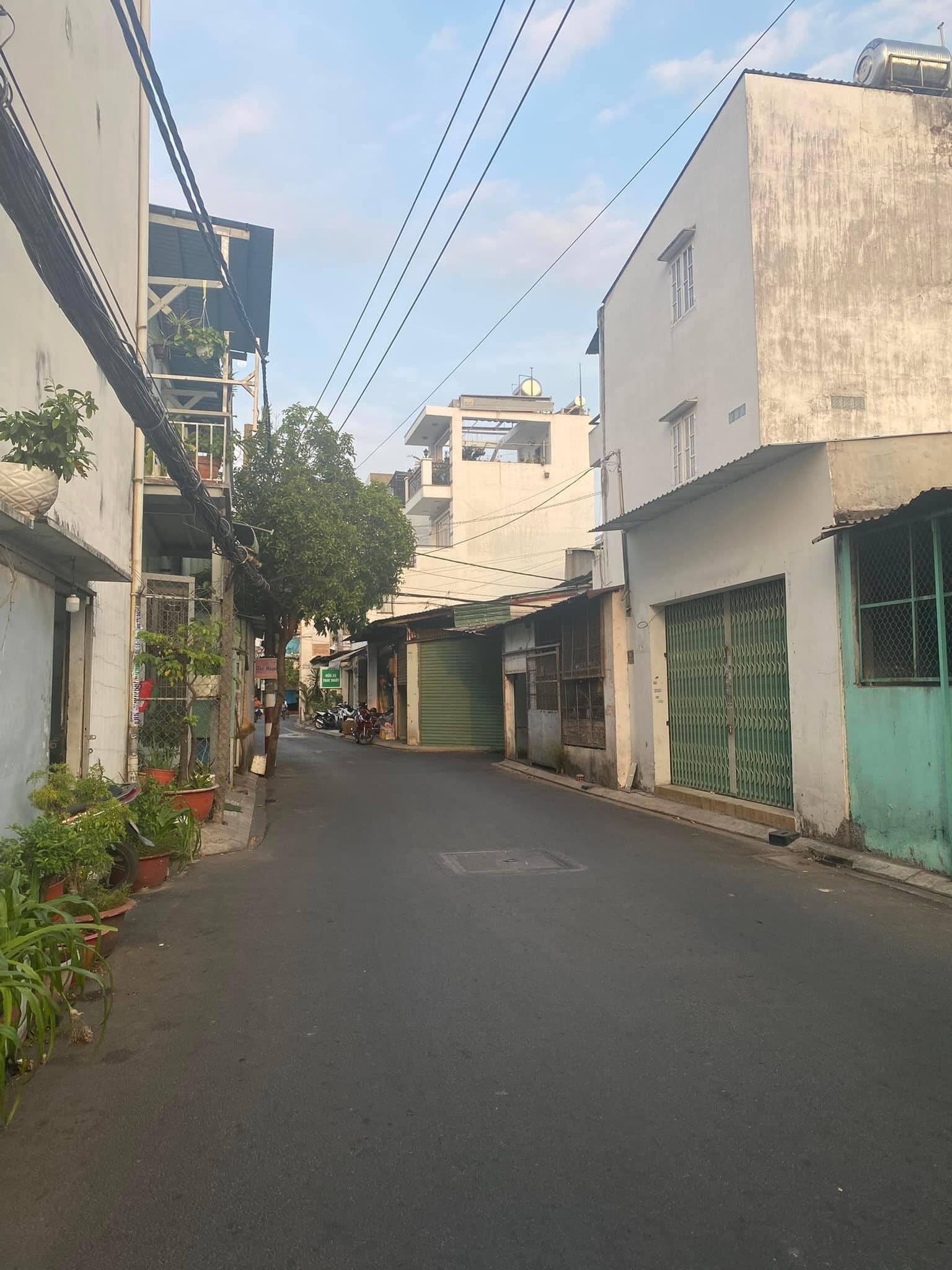 HẺM TO HƠN ĐƯỜNG — KINH DOANH TỐT – NGANG ĐẸP 4 M – NHÀ 3 TẦNG MỚI -5PN – NHỈNH 6 TỶ