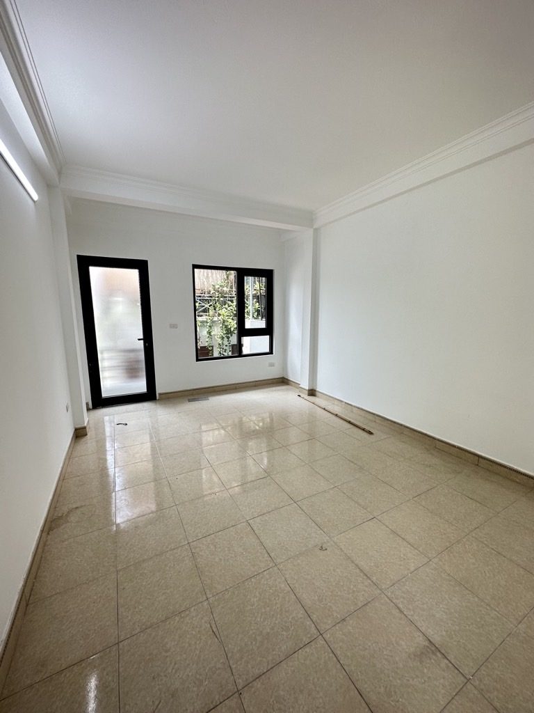 Hoàng Mai 51m chỉ 8,19 tỷ, phân lô, gần ô tô, nhà đẹp ở luôn