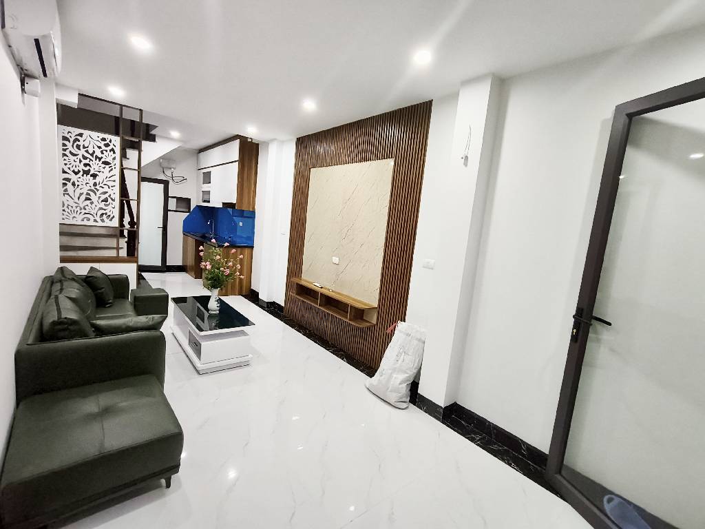 Bán nhà Trường Chinh 31m 6 tầng, sổ vuông, full nội thất, đẹp từng Cm
