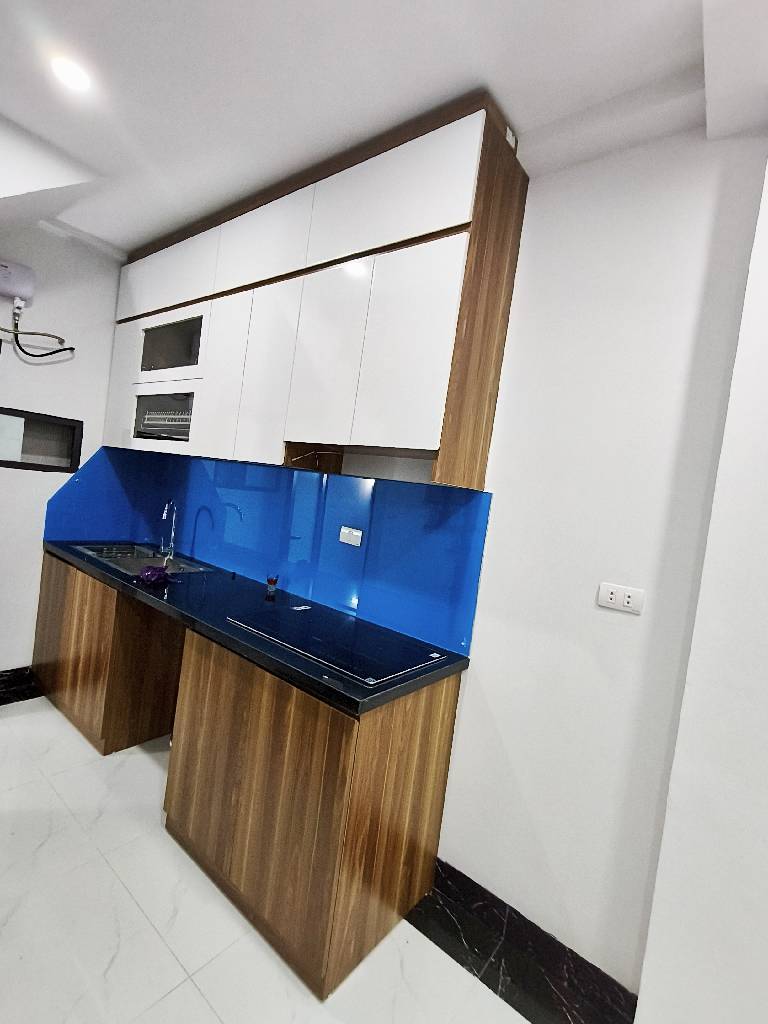 Bán nhà Trường Chinh 31m 6 tầng, sổ vuông, full nội thất, đẹp từng Cm