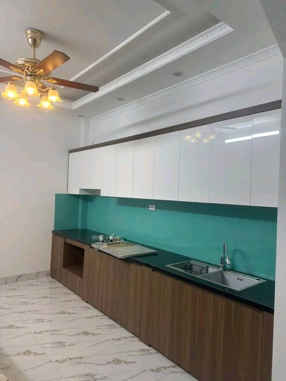 HOA HẬU,BIÊN GANG,HÀ ĐÔNG,HÀ NỘI,40M2,5 TẨNG GIÁ 4 TỶ Ô TÔ TRÁNH NHAU 2 BƯỚC CHÂN