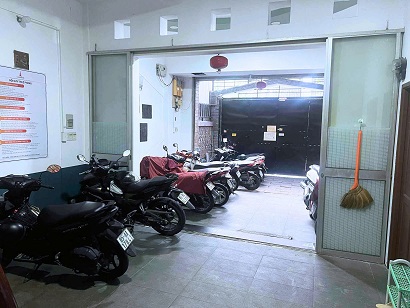 NHƯỢNG LẠI CĂN HỘ DỊCH VỤ 2PN – VỊ TRÍ ĐẸP, TIỆN ÍCH ĐẦY ĐỦ – GẦN SÂN BAY T3, ĐH UEH, GIÁP PHÚ NHUẬN, QUẬN 3, TÂN PHÚ