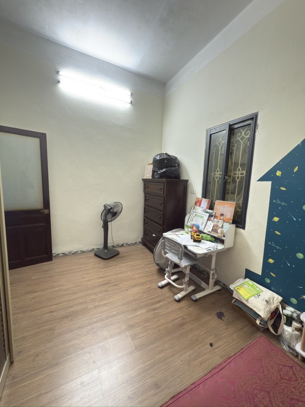 Nguyễn Trãi, siêu phẩm, mặt tiền rộng, nhà đẹp, cách phố vài chục M