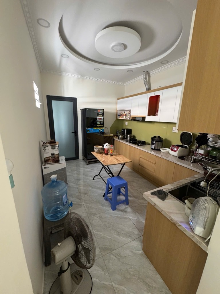 Bán nhà mặt tiền 5 tầng Cao Xuân Dục, giáp Quận 5, 4.5×15, rẻ 3 tỷ Quận 8 LH-0931172218