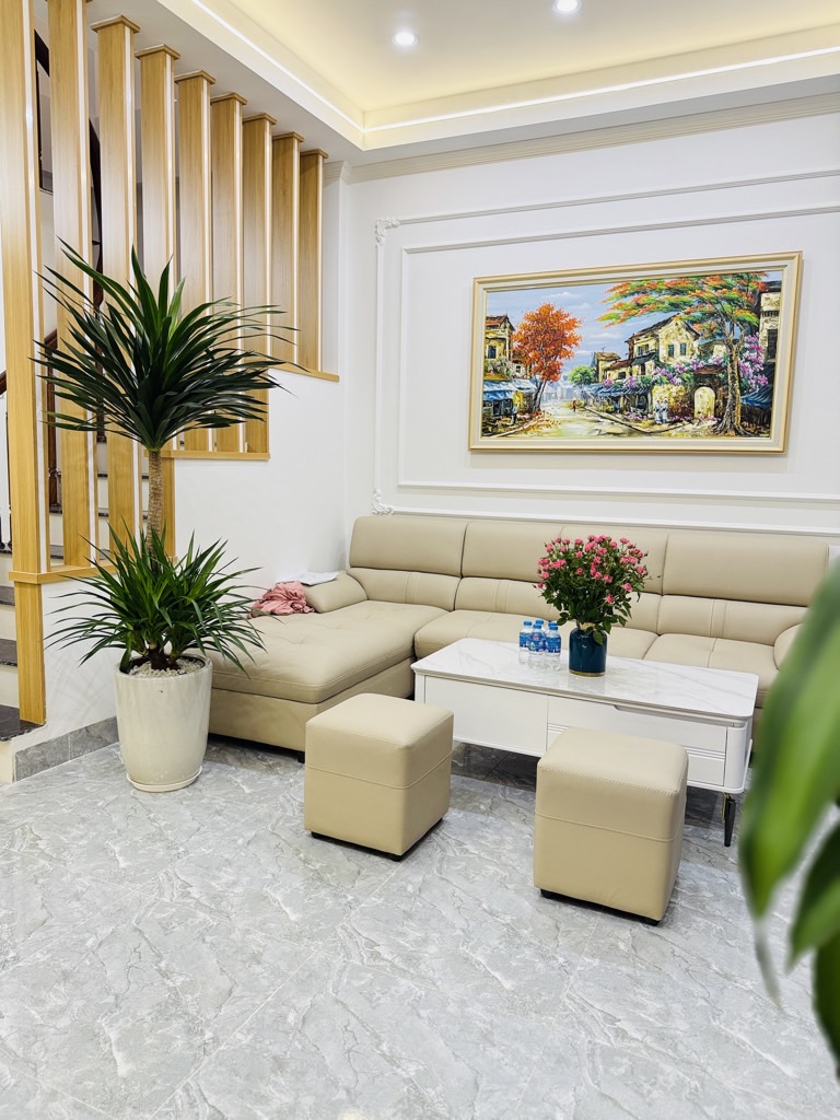 bán nhà Thanh Xuân 40m 4 tầng, siêu đẹp, hiếm có, vị trí đắc địa, tặng full nội thất ở luôn, sổ phân lô