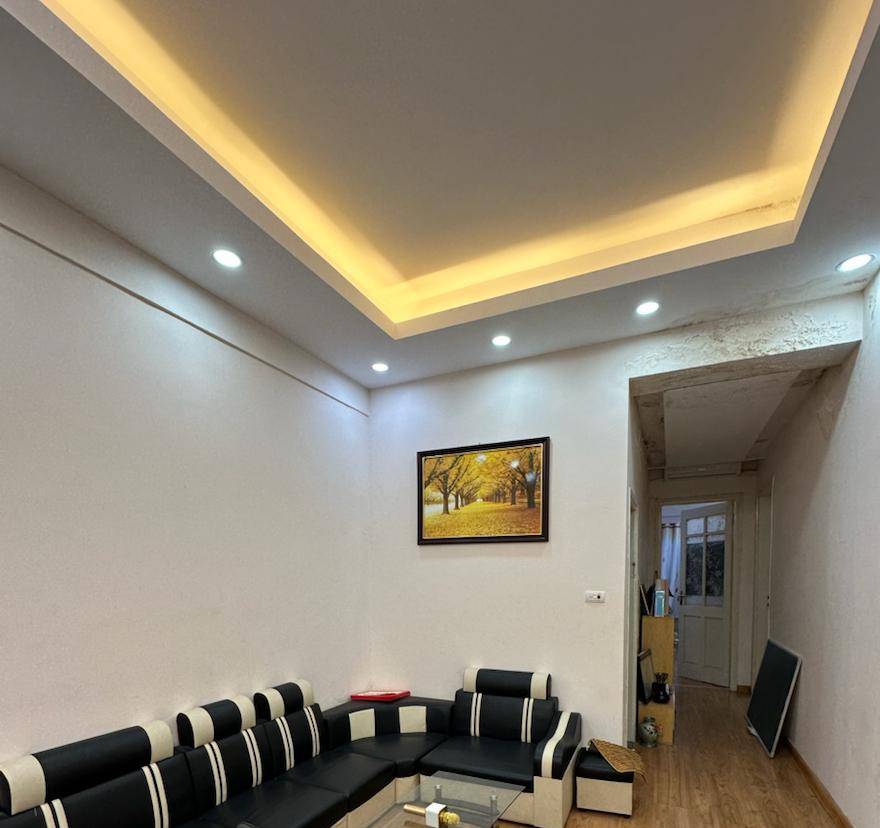 Bán chung cư mặt phố Hai Bà Trưng 80m 3 ngủ 2 wc chỉ nhỉnh 3 tỷ chưa sổ