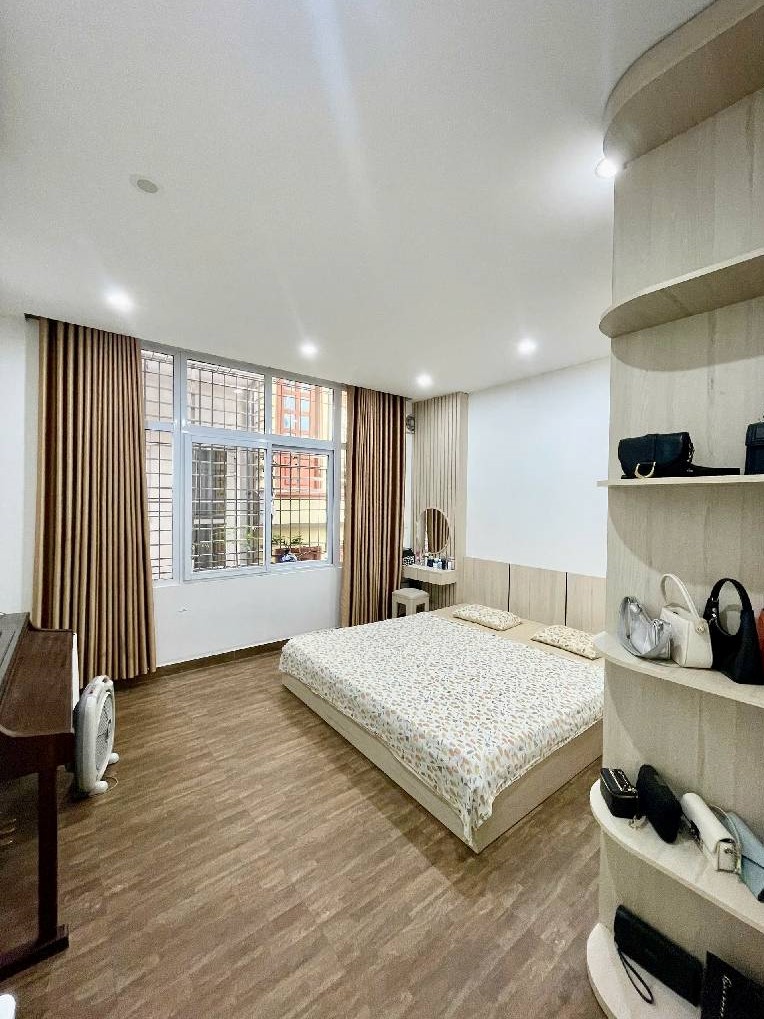 Bán nhà Định Công Thượng, Hoàng Mai, Ô tô, ngõ thông, 36m2, 7.5 tỷ(CTL)