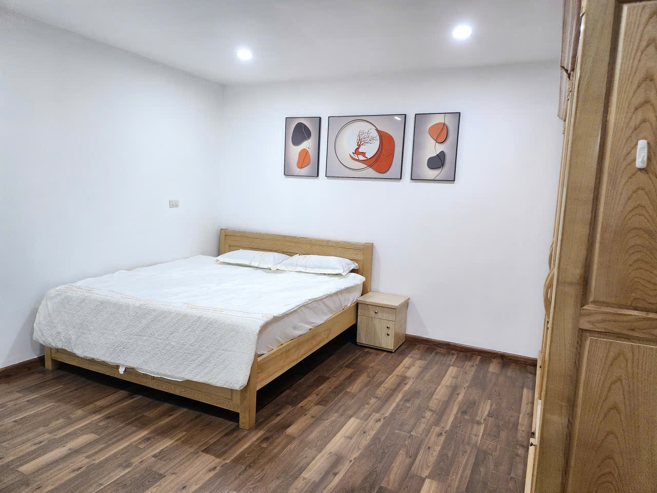 CHO THUÊ CĂN HỘ R3 – GOLMARK CITY (KHU RUBY), 136 HỒ TÙNG MẬU