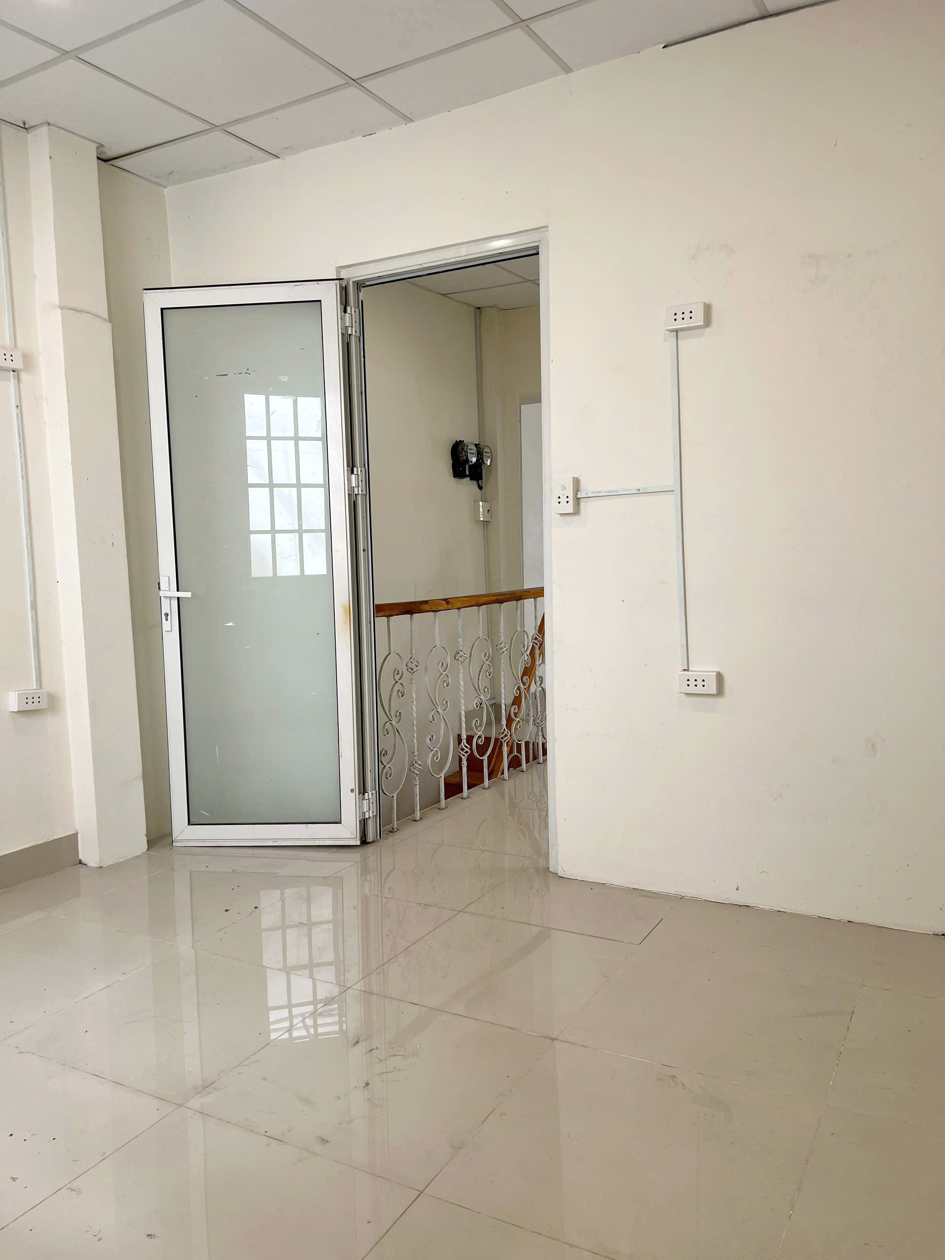 Nhà 2 tầng nở hậu xe ba gác tới cửa hẻm 125 Nguyễn Thị Tần P. Chánh Hưng. Giá 4.68 tỷ TL