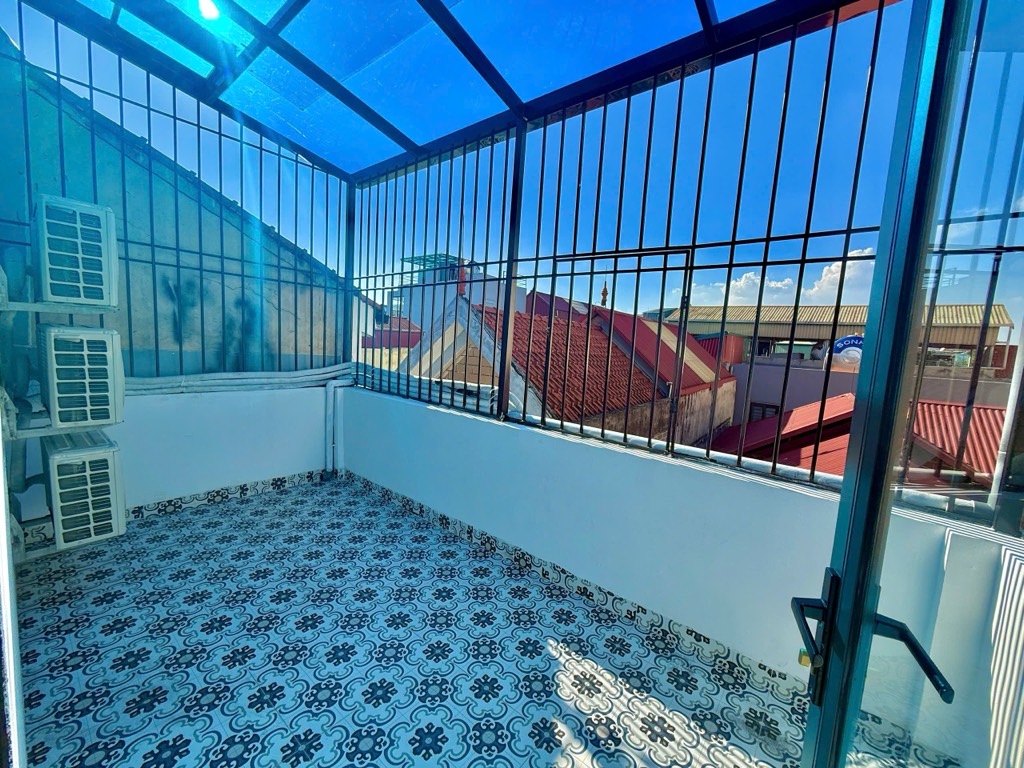 Bán nhà Đại Từ, Hoàng Mai, gần phố, 20m ra ô tô tránh, 40m2, 11.8 tỷ(CTL)